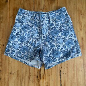 Levi's 80s Mom Shorts